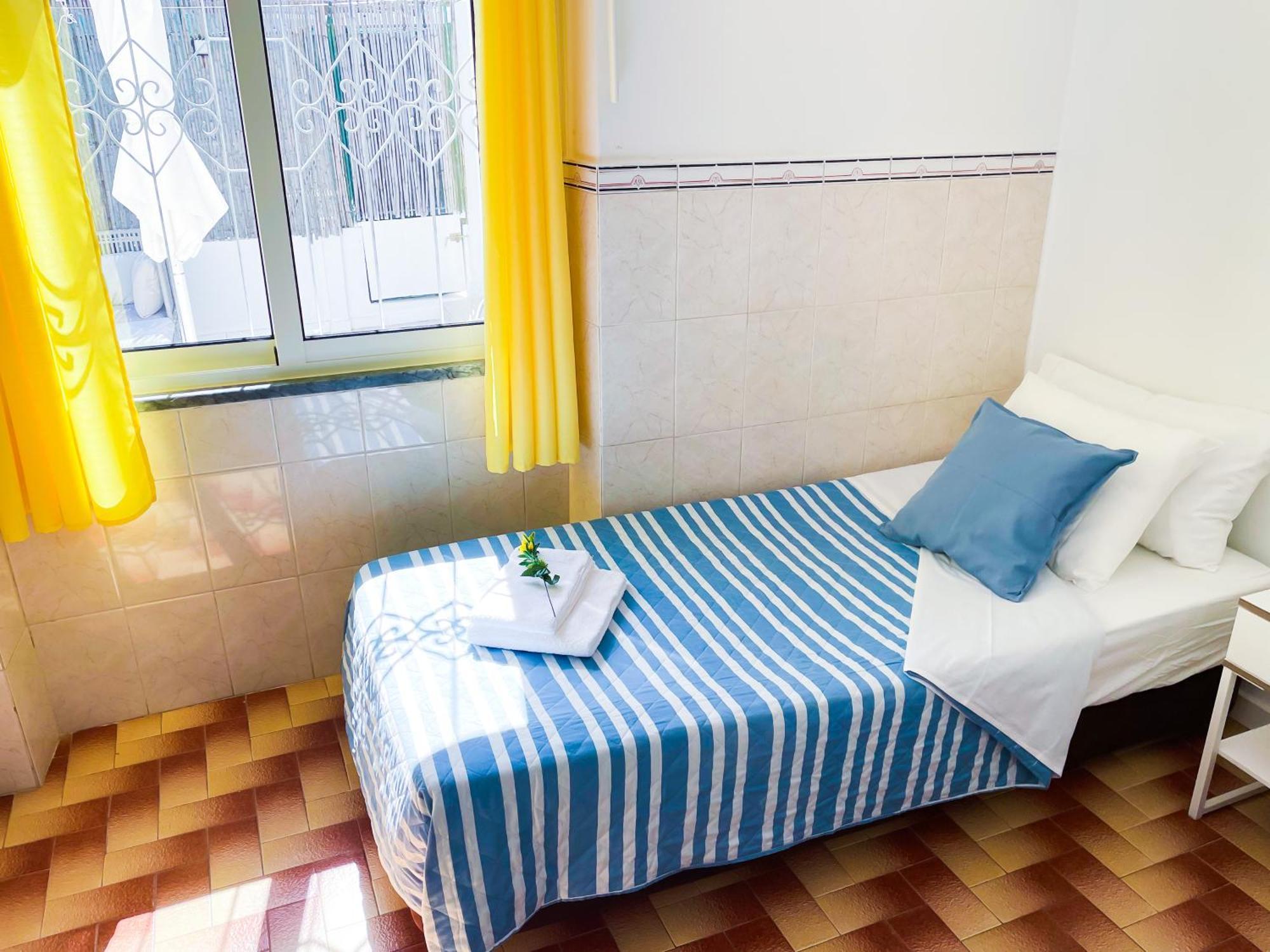 Central Olhao Home - Private Spacious Sunlit Patio Extérieur photo
